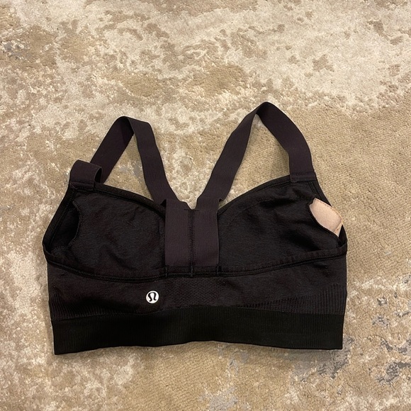 Lululemon Sports Bra Women Size 2 - Picture 2 of 4